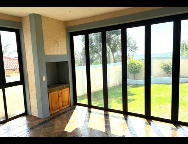 4 BEDROOM PROPERTY TO RENT IN WATERKLOOF RIDGE